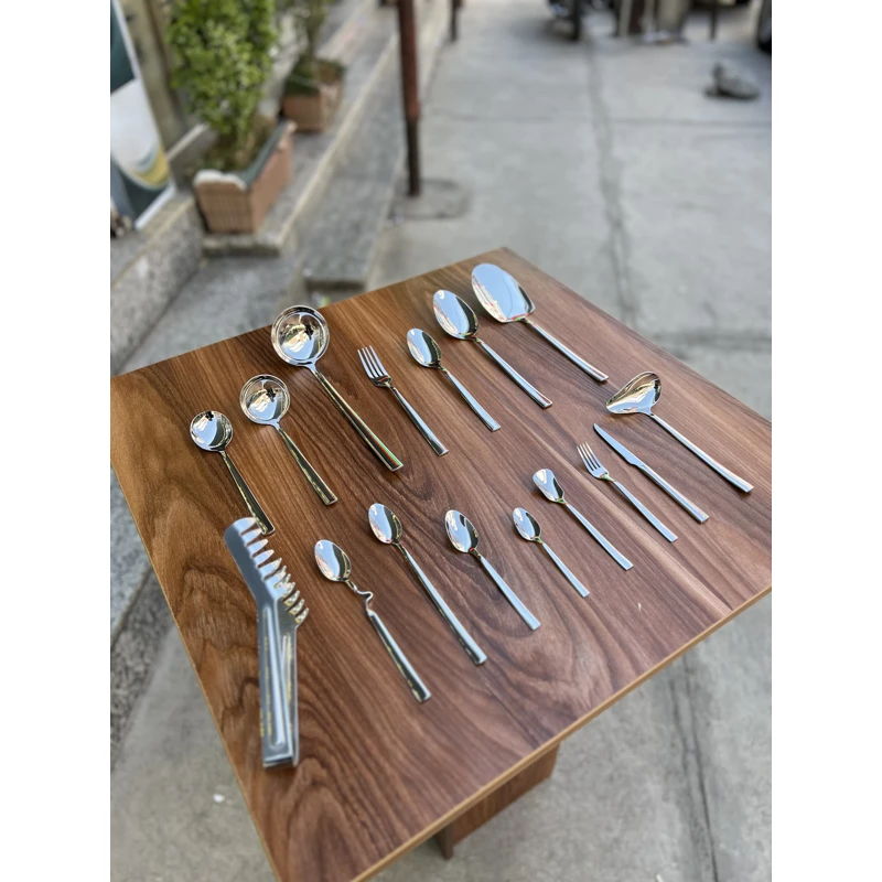 سرویس قاشق چنگال ۲۴ نفره یونیک 